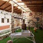 Marigio & Restaurant לינה וארוחת בוקר אליסטה