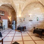 לינה וארוחת בוקר Marigio & Restaurant אליסטה