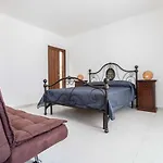 Marigio & Restaurant 4* אליסטה
