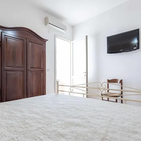 Oda ve Kahvaltı Marigio 4*